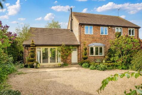 Noke Farm Cottages, Noke Lane, St. Albans, Hertfordshire, AL2