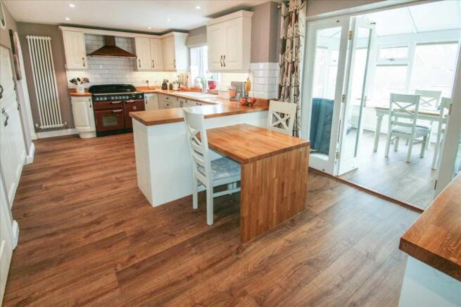 Kitchen/Dining Room
