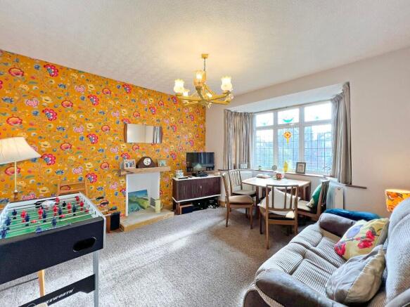 Dinining/Sitting Room