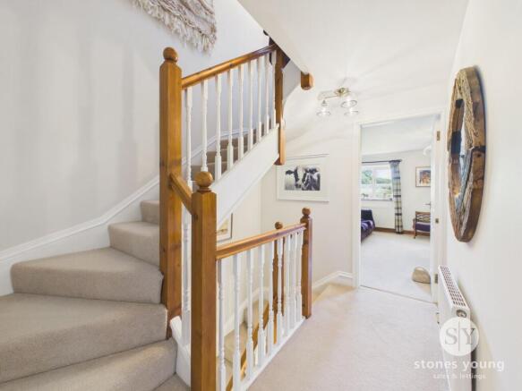 4 bed Barn Conversion for sale Image 12