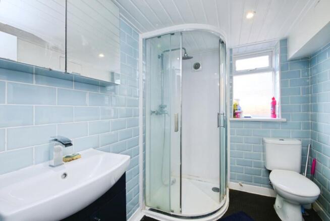 4 bed Terraced for sale Image 9