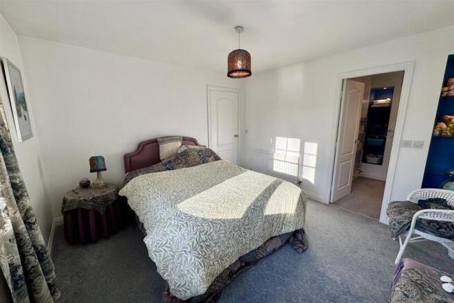 Principal bedroom