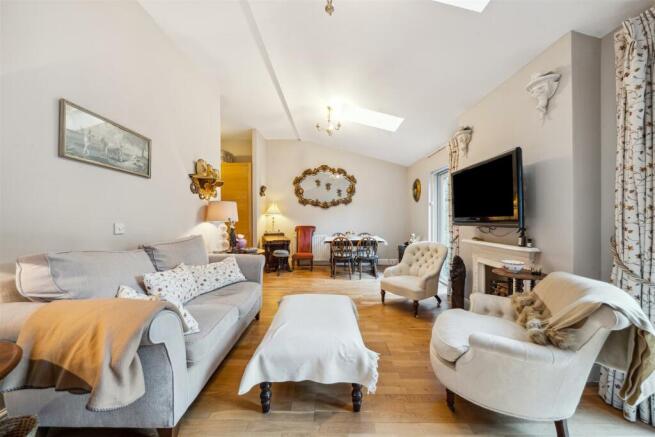 Devonshire Passage, W4 - FOR SALE