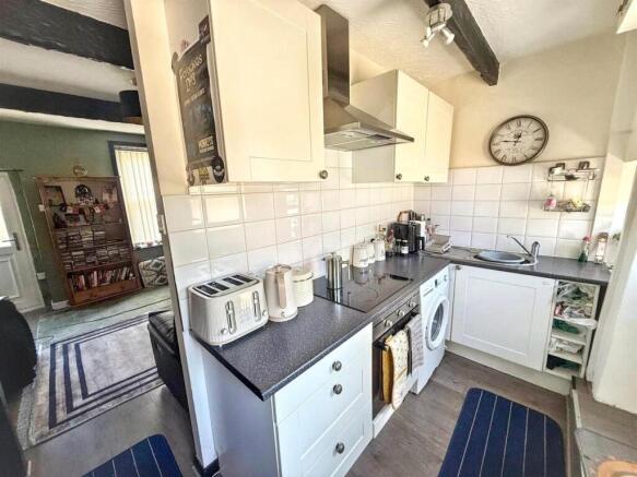 1 bed Cottage for sale Image 3