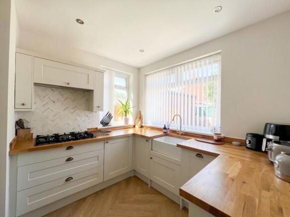 3 bed Semi-Detached for sale Image 4