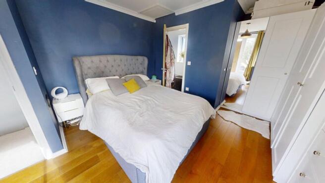 MASTER BED