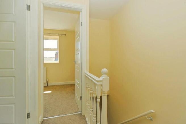 2 bed House for sale Image 11