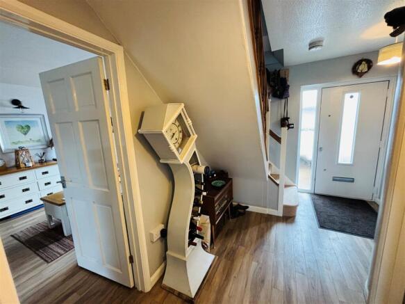 18mhall2.jpg
