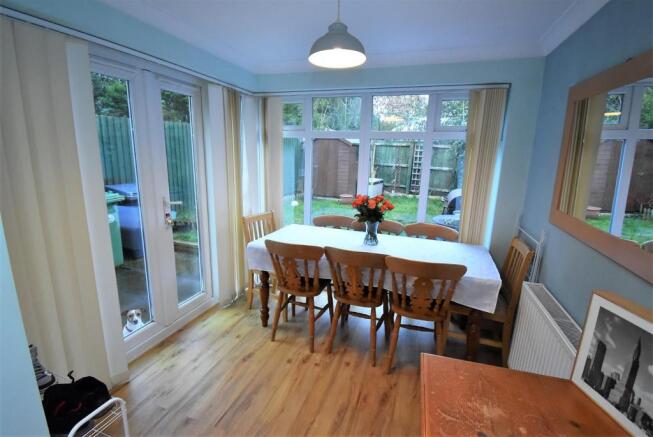 Dining Room.jpg