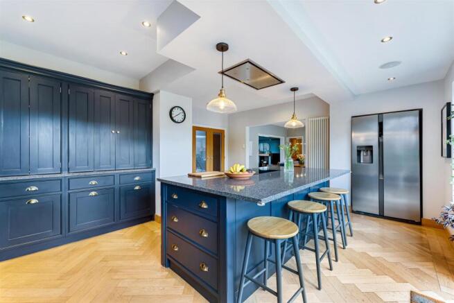 4 Fairbourne Drive-36.jpg