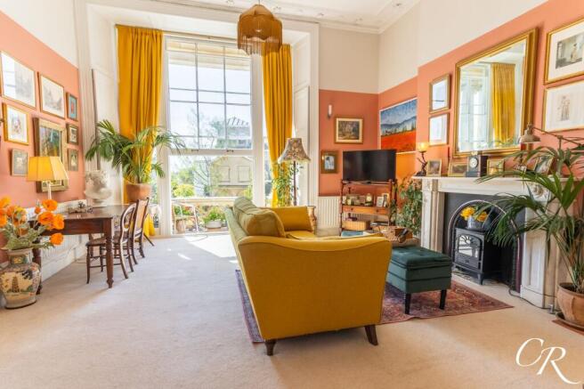 Sitting/Dining Room