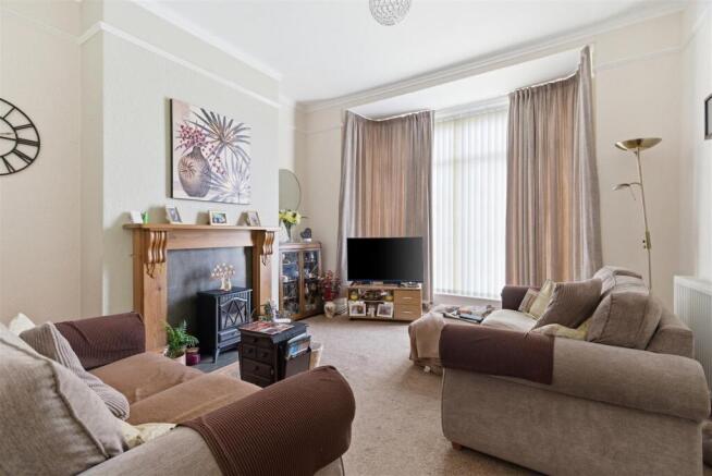 2 bed Block of Apartments for sale Image 6