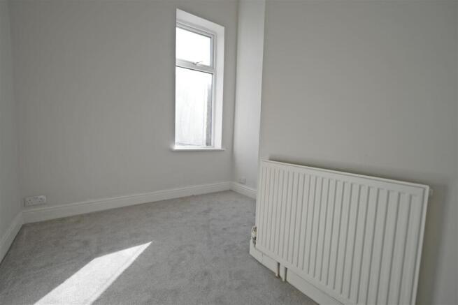 2 bed Terraced for sale Image 8