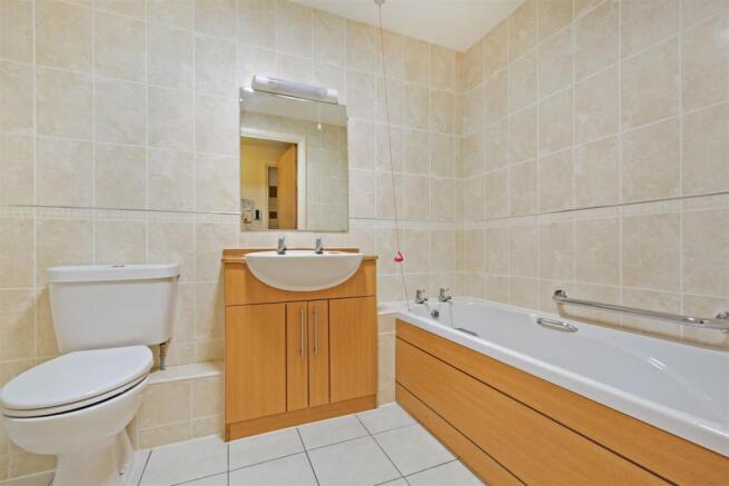 Bathroom.jpg