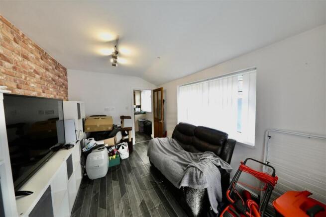 4 bed Terraced for sale Image 12