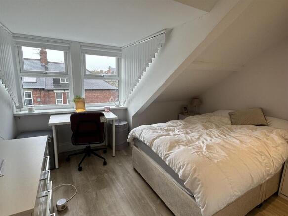 Bedroom.jpg