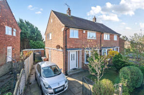 19, Old Farm Drive, West Park, Leeds LS16 5DE