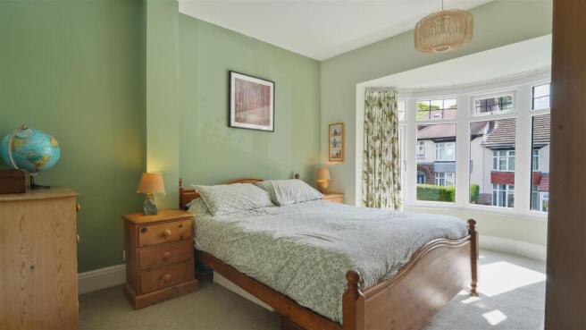 40LydgateHallCres-14.jpg