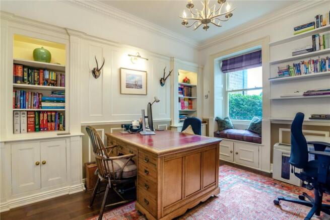 5 bed Terraced for sale Image 5