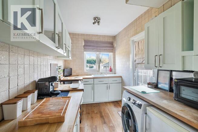 Ewell By Pass KT17 2PY