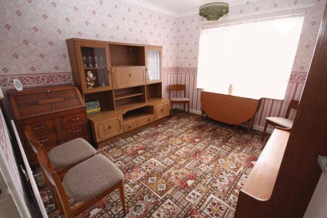 Bedroom/Dining...