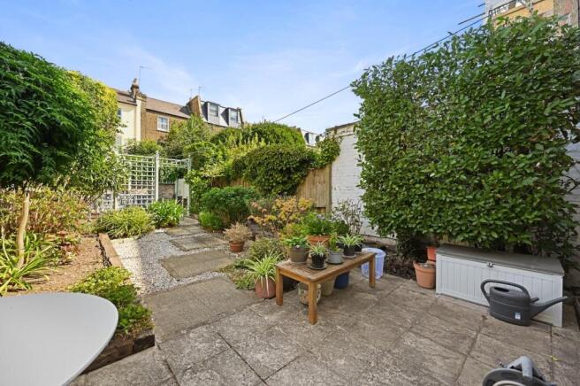 RCFbl- Dewhurst road- garden 4 (1).JPG
