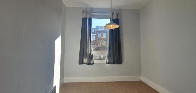 3 bed Not Specified to rent Image 7