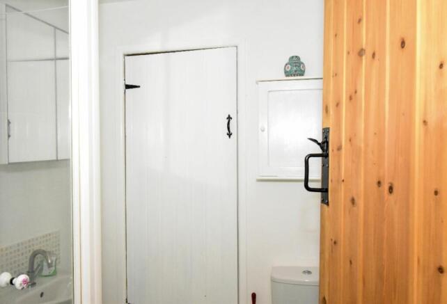 Photo 16