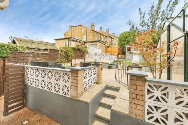 3 bed Semi-Detached for sale Image 9