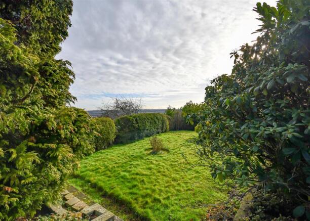 1 Foxlands Avenue-15.jpg