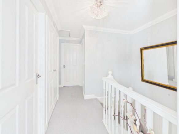 4 bed Detached for sale Image 10