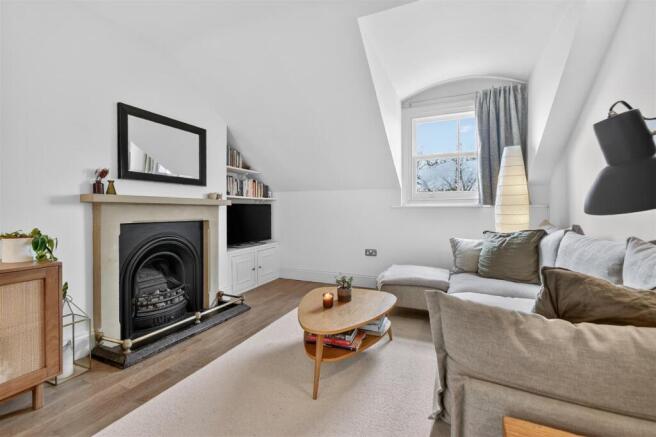 2 bed Apartment for sale Image 5