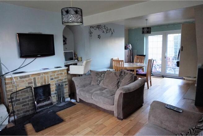Lounge/Dining Room
