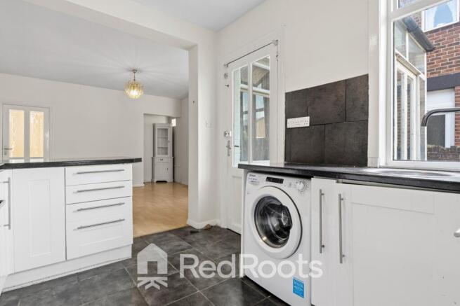 3 bed Semi-Detached for sale Image 12
