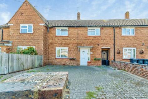 Kennelwood Crescent, New Addington, Croydon, CR0