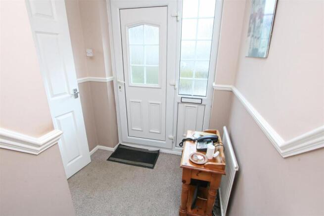 3 bed Semi-Detached for sale Image 6