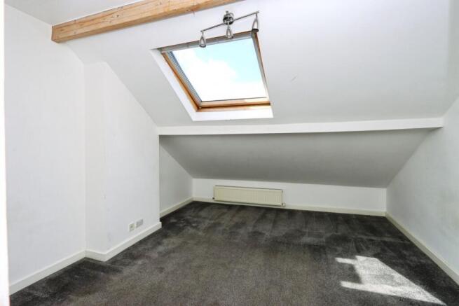 3 bed Terraced for sale Image 8