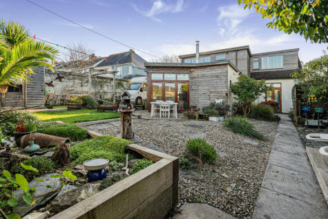 Polvillion Road, Fowey, PL23