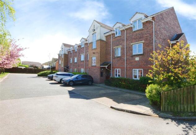 2 bed Flat for sale Image 8