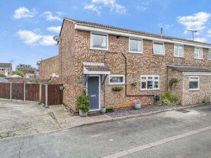 Petunia Crescent, Chelmsford, CM1 6YP