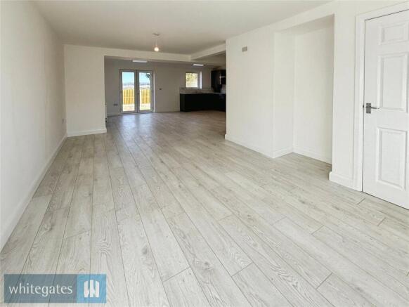 3 bed Semi-Detached for sale Image 6