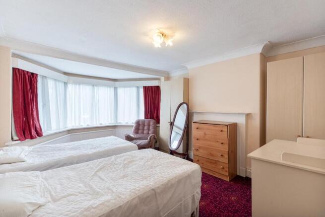 6 bed Semi-Detached for sale Image 10