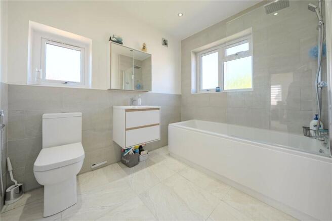 3 bed Semi-Detached for sale Image 10