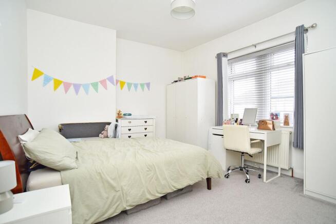 3 bed House for sale Image 5