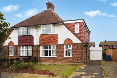 St. Ursula Grove, Pinner