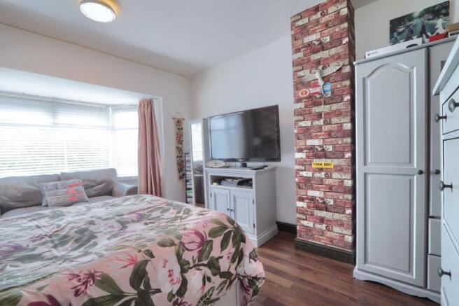 3 bed Semi-Detached for sale Image 9