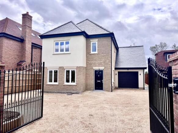 2 Chandlers Court.jpg