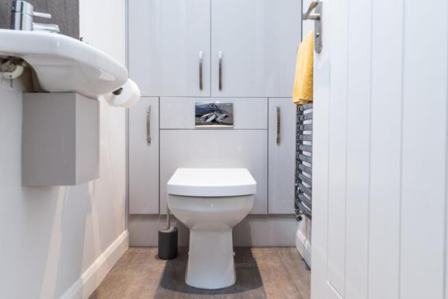 Cloakroom/WC