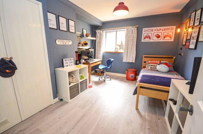 Photo 9