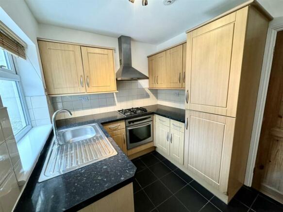 dc3c379f-93b6-4303-b2fc-58fe9dc498ce.jpg